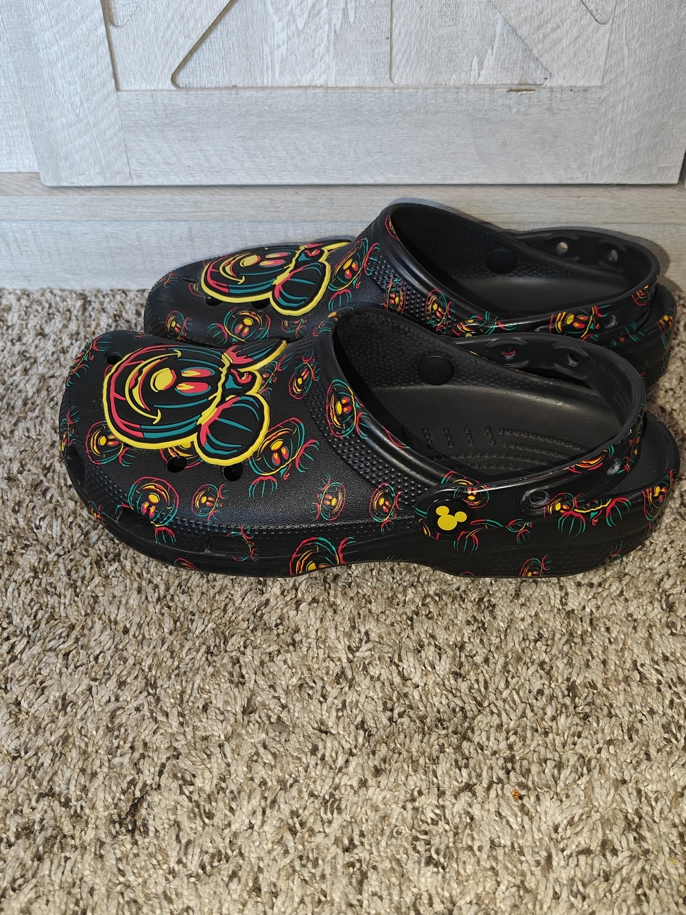 Disney Mickey Mouse Halloween Crocs, Glow-in-the-dark Jack-o'-lantern M6, W8 - Picture 5 of 6
